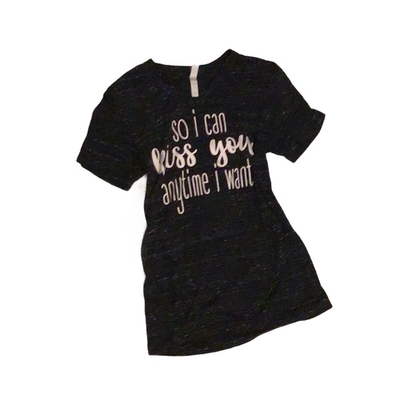 Small graphic tee shirt in good condition pre worn - Picture 4 of 13